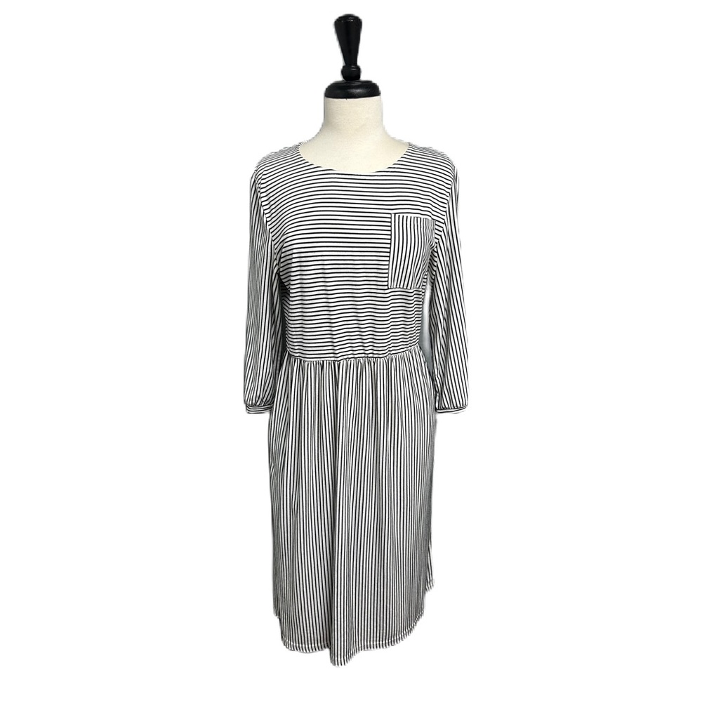 Merokeety Dress Sz L  White with Black Pin Stripes Midi Pockets Women's